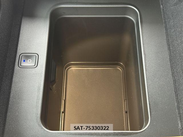 Jeep Grand Wagoneer 2025-04 6672031-27