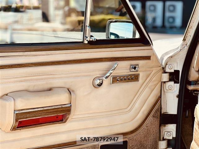 Jeep Grand Wagoneer 1990-01 6994415-10