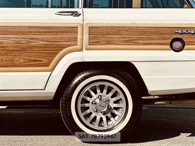 Jeep Grand Wagoneer 1990-01 6994415-4