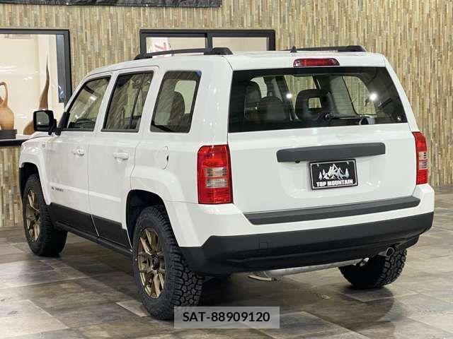 Jeep PATRIOT 2011-12 1345938-11