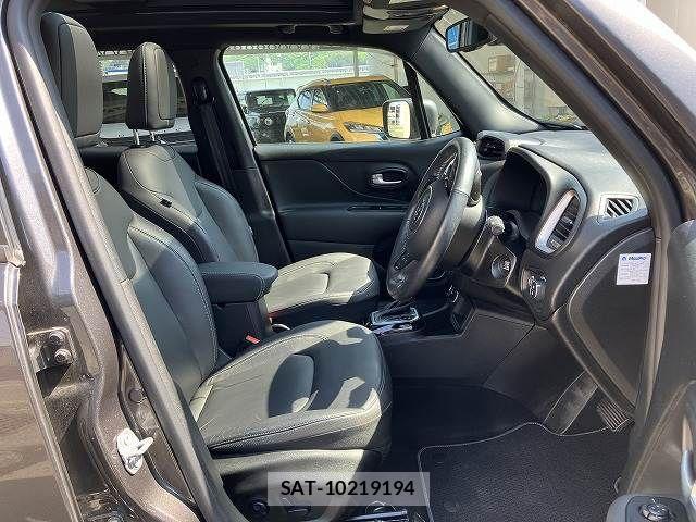 Jeep RENEGADE 2021-04 1029468-10