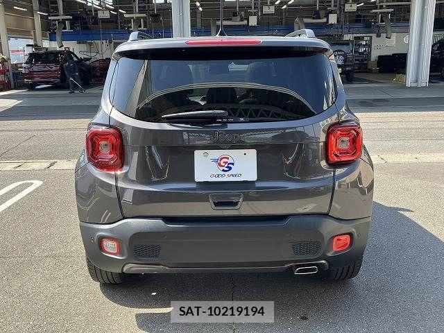 Jeep RENEGADE 2021-04 1029468-16