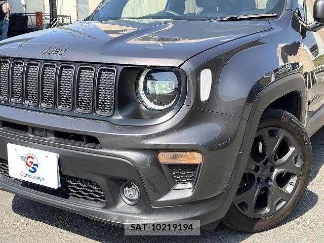 Jeep RENEGADE 2021-04 1029468-17
