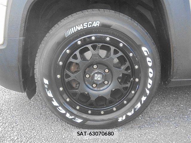 Jeep RENEGADE 2017-04 1189756-12
