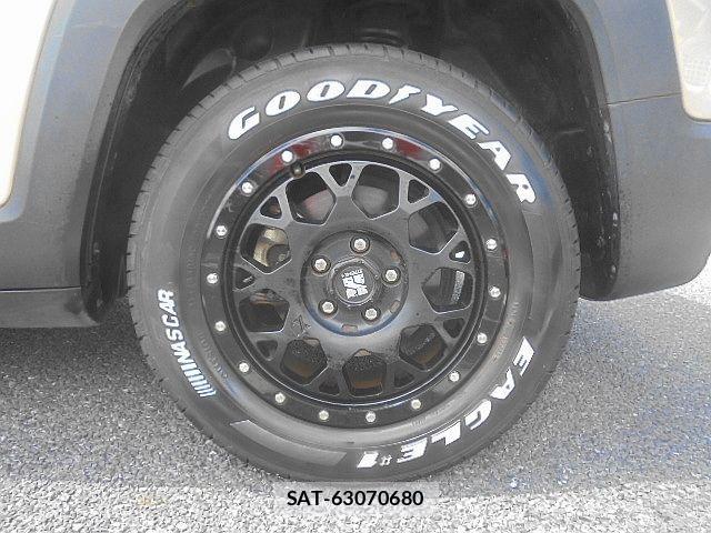 Jeep RENEGADE 2017-04 1189756-13