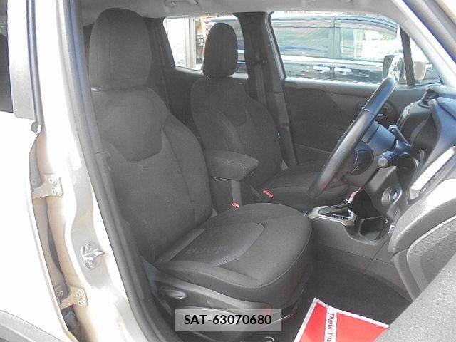 Jeep RENEGADE 2017-04 1189756-15
