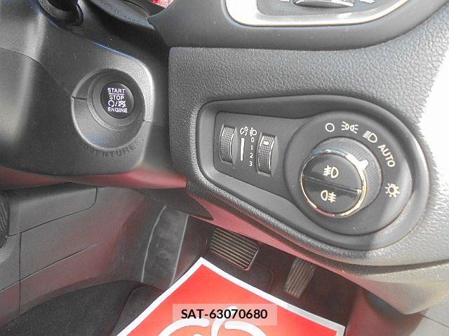 Jeep RENEGADE 2017-04 1189756-22