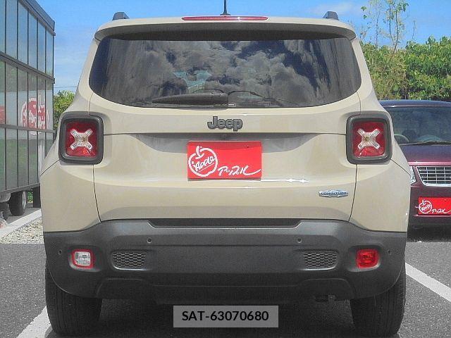 Jeep RENEGADE 2017-04 1189756-6