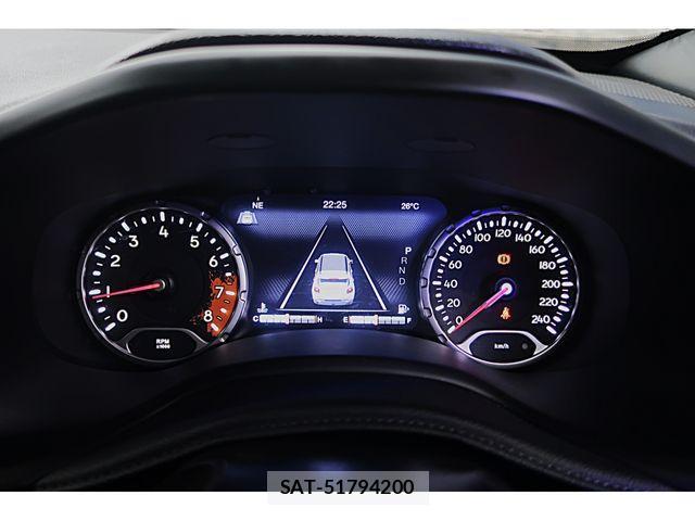 Jeep RENEGADE 2018-11 1310614-16