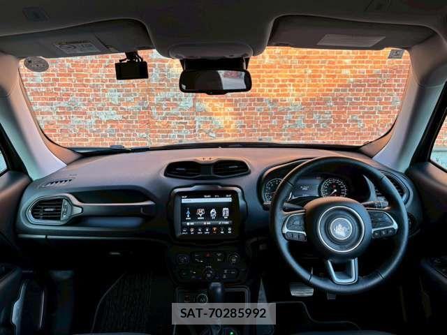 Jeep RENEGADE 2024-02 1412932-11