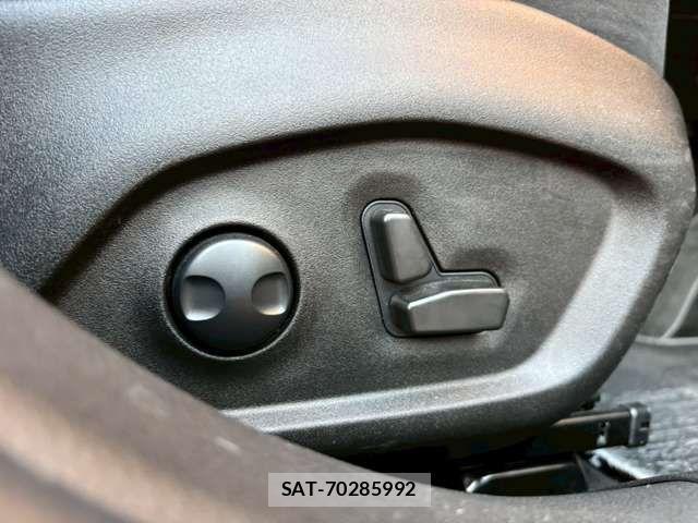 Jeep RENEGADE 2024-02 1412932-18