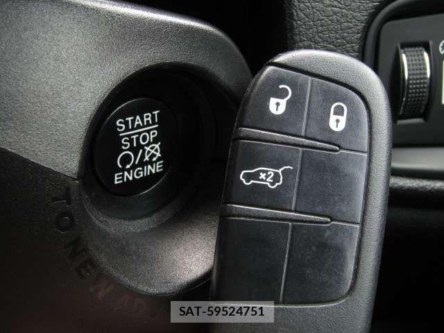 Jeep RENEGADE 2020-09 1585966-14
