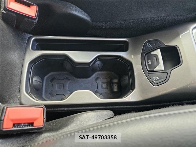 Jeep RENEGADE 2021-01 1660940-22