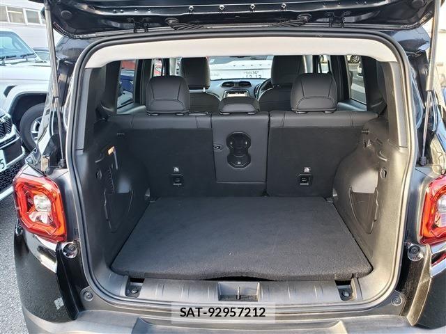 Jeep RENEGADE 2021-04 1660942-14