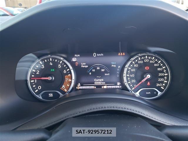 Jeep RENEGADE 2021-04 1660942-17