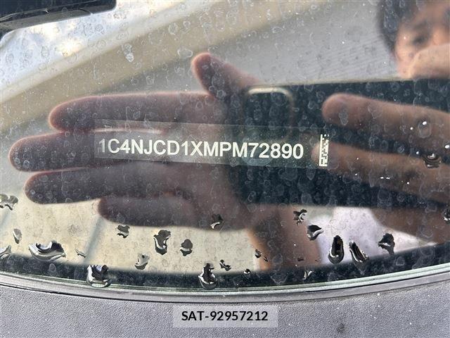 Jeep RENEGADE 2021-04 1660942-25