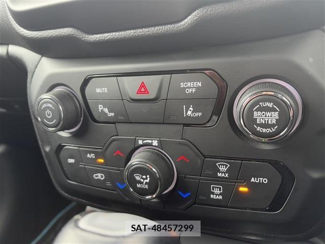 Jeep RENEGADE 2021-01 1825587-24