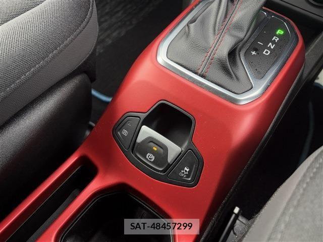 Jeep RENEGADE 2021-01 1825587-28