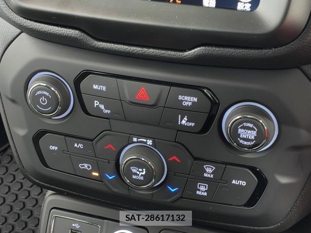 Jeep RENEGADE 2023-07 3770243-15