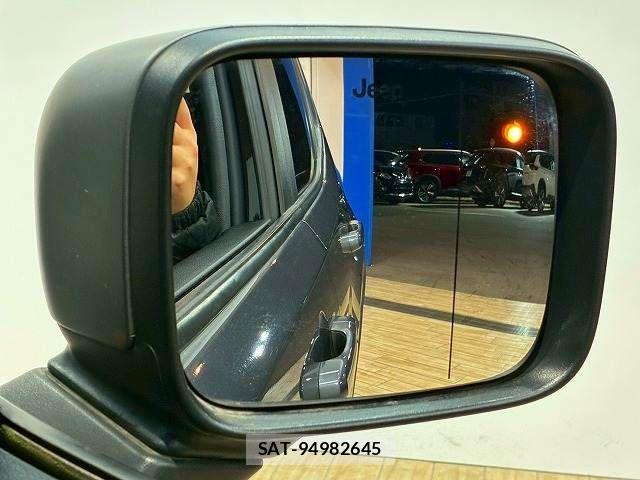 Jeep RENEGADE 2021-09 3906491-6