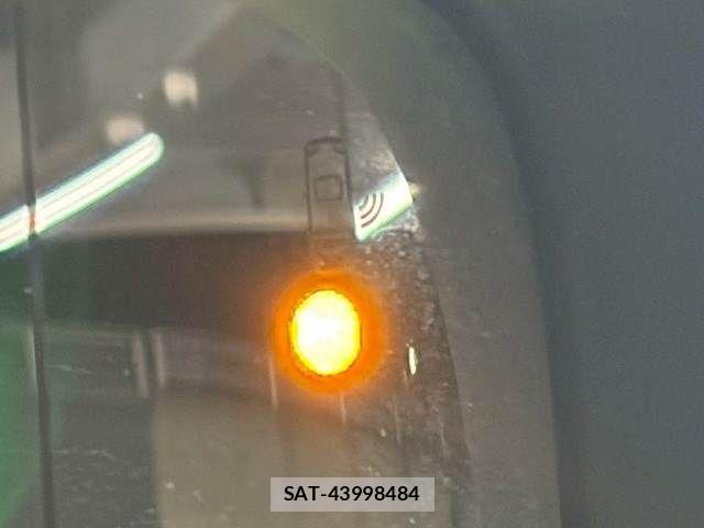 Jeep RENEGADE 2021-08 3906489-5
