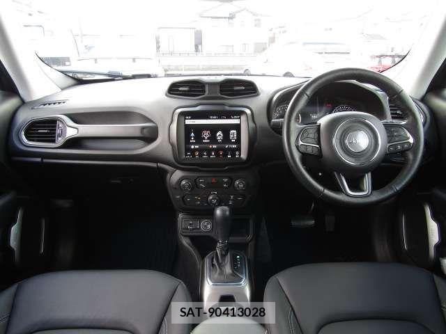 Jeep RENEGADE 2022-06 4043798-10