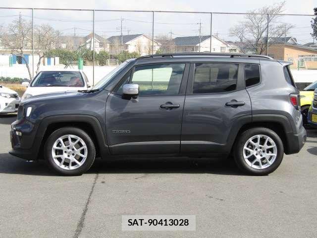Jeep RENEGADE 2022-06 4043798-2