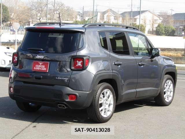 Jeep RENEGADE 2022-06 4043798-7