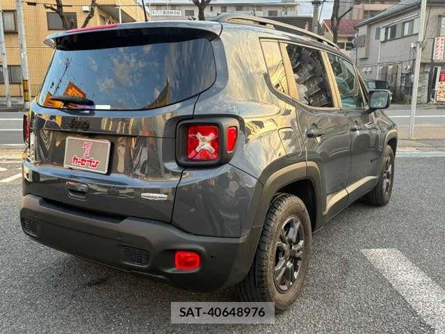 Jeep RENEGADE 2022-04 4961007-10