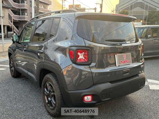 Jeep RENEGADE 2022-04 4961007-12