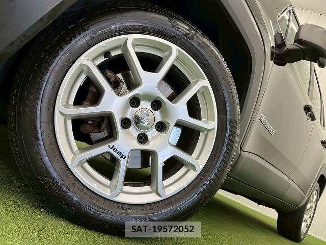 Jeep RENEGADE 2020-06 5869809-18