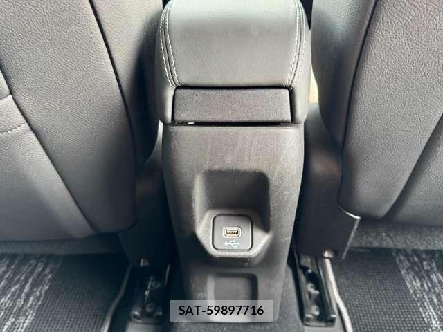 Jeep RENEGADE 2021-06 6001533-25