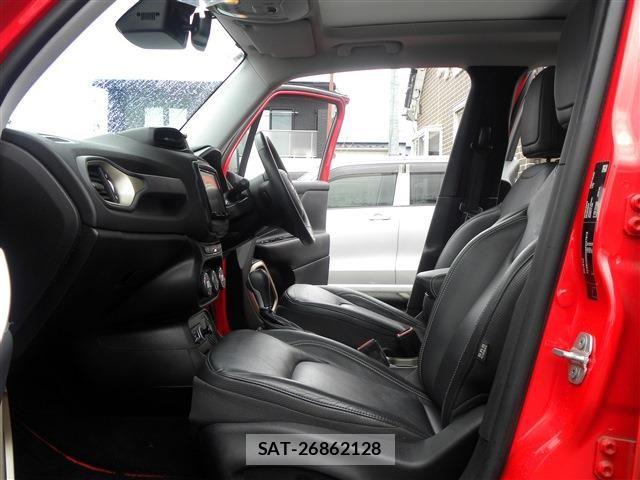 Jeep RENEGADE 2016-06 6001562-12