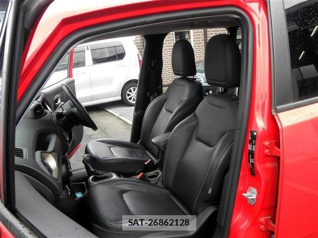 Jeep RENEGADE 2016-06 6001562-13