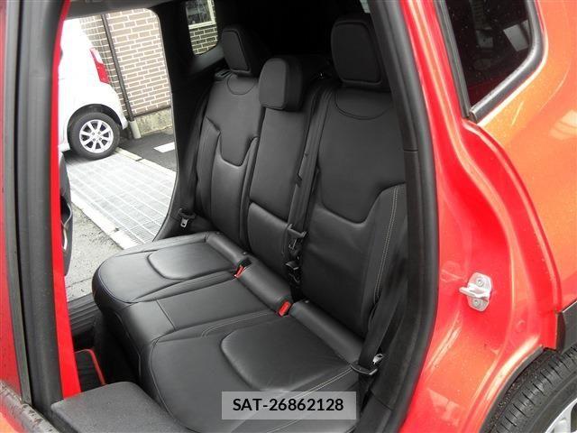 Jeep RENEGADE 2016-06 6001562-15