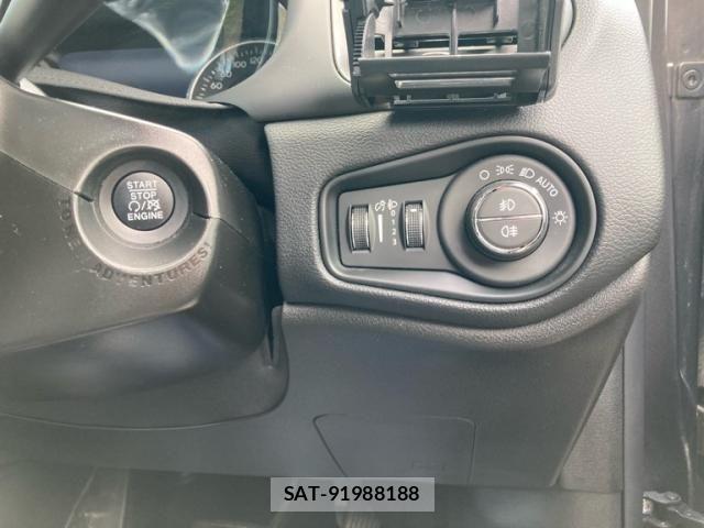 Jeep RENEGADE 2019-08 6244744-21