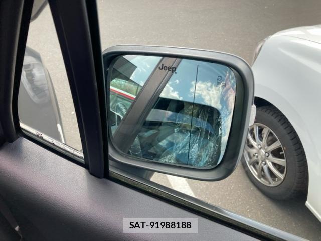 Jeep RENEGADE 2019-08 6244744-22