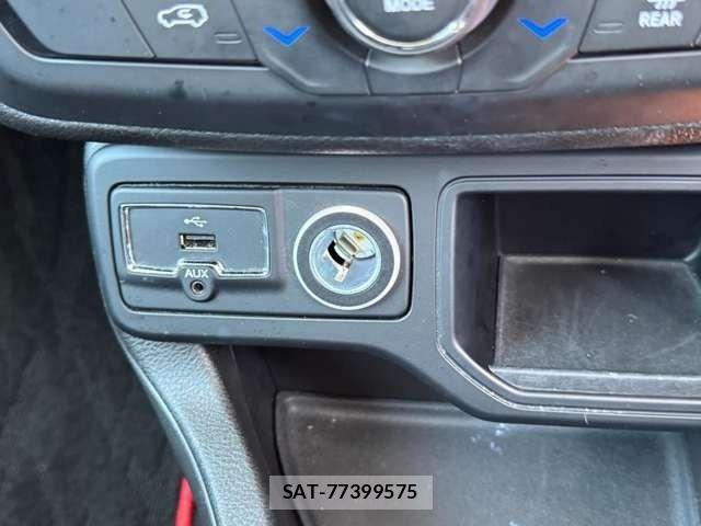 Jeep RENEGADE 2023-08 6304661-24