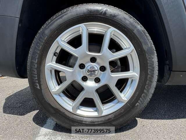 Jeep RENEGADE 2023-08 6304661-7
