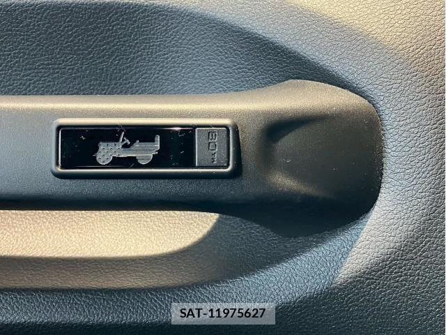 Jeep RENEGADE 2021-06 6612455-11