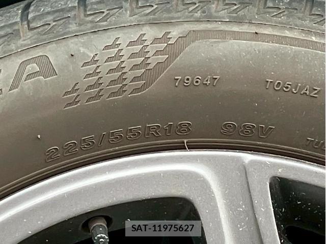 Jeep RENEGADE 2021-06 6612455-29