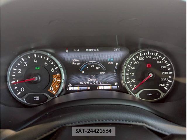 Jeep RENEGADE 2021-09 6612453-25