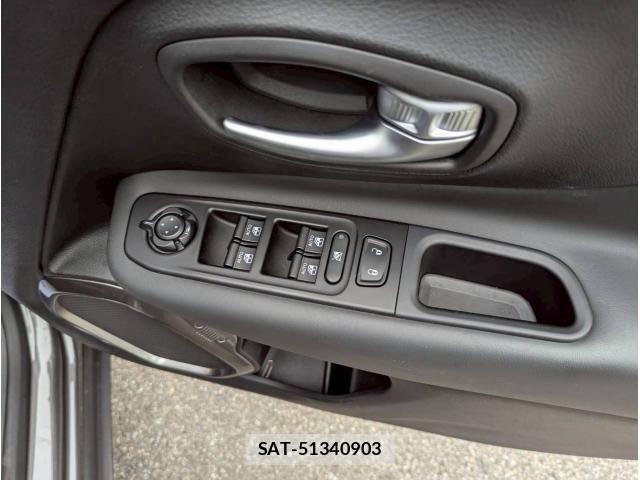 Jeep RENEGADE 2021-05 6612454-12