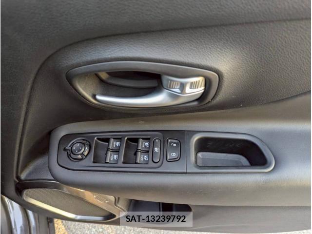 Jeep RENEGADE 2020-12 6612449-12