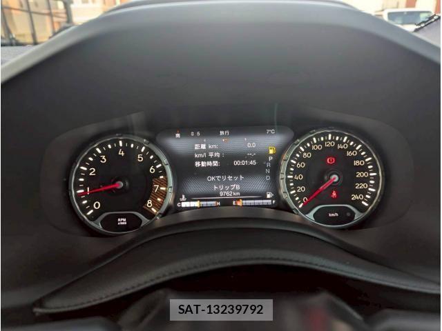 Jeep RENEGADE 2020-12 6612449-27