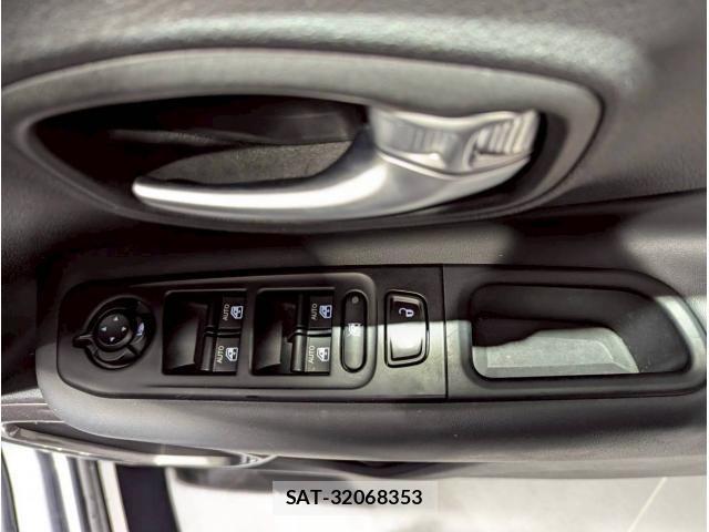 Jeep RENEGADE 2022-04 6612452-10