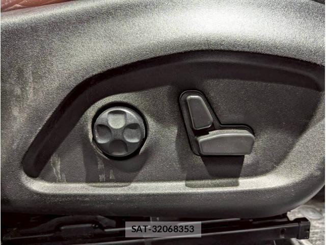 Jeep RENEGADE 2022-04 6612452-13
