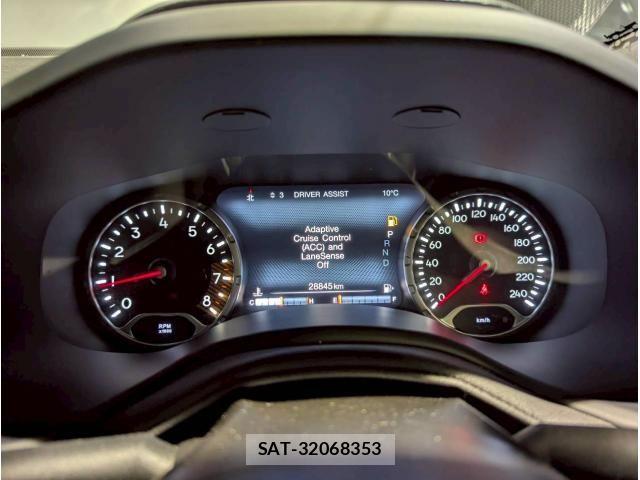 Jeep RENEGADE 2022-04 6612452-26