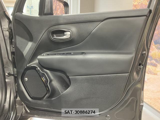 Jeep RENEGADE 2018-06 6672045-17