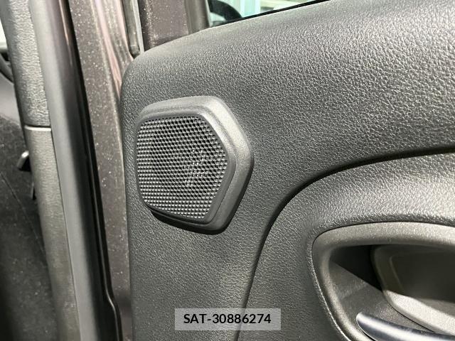 Jeep RENEGADE 2018-06 6672045-22
